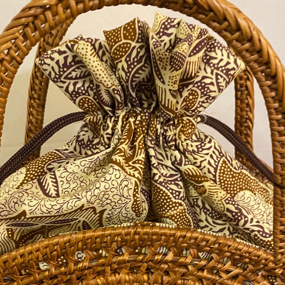 Handcrafted Brown Rattan Bag - Picture 5 of 9